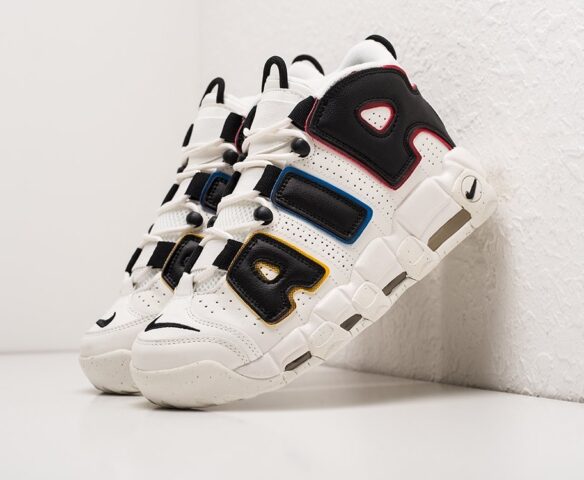 Nike Air More Uptempo white basket
