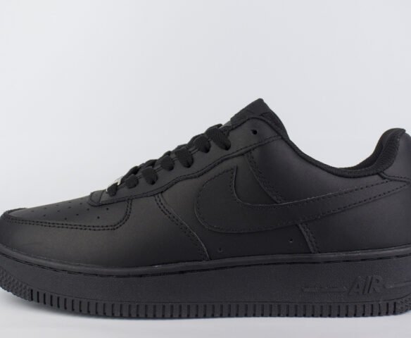 Nike Air Force 1 Low Triple Black