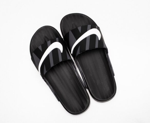 Сланцы Nike black m