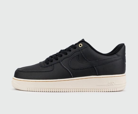 Nike Air Force 1 Low Black / White Leather
