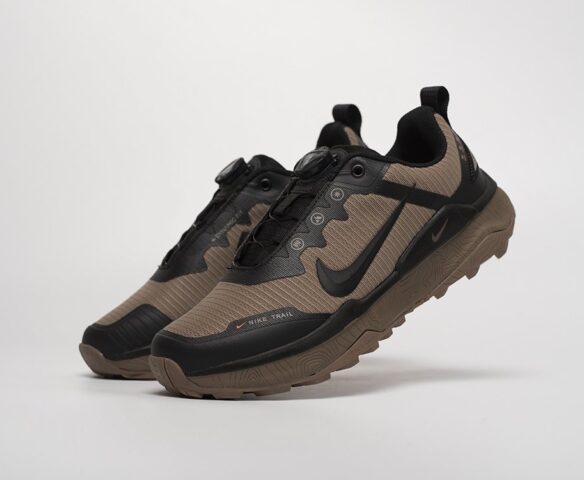 Nike Wildhorse 8 brown
