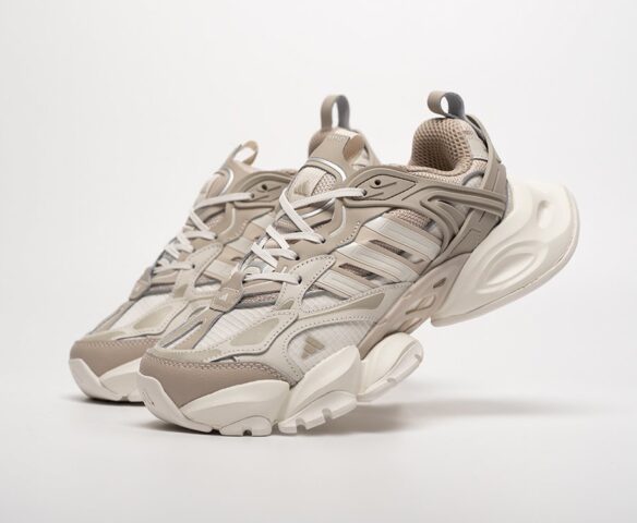 Adidas Vento XLG Deluxe white