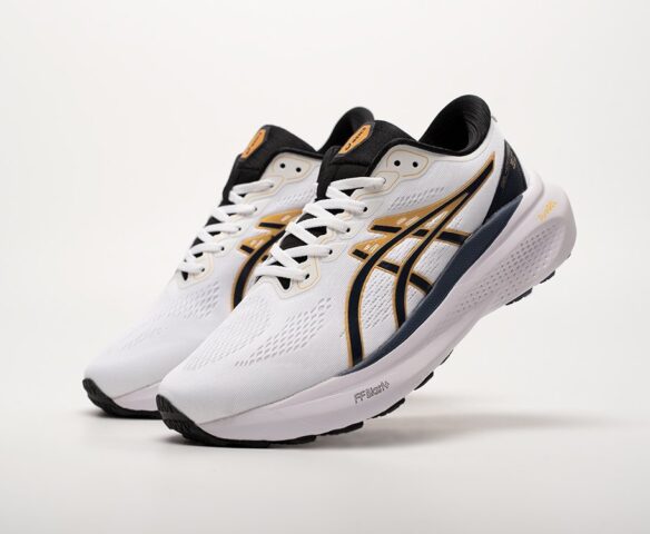 Asics Gel Kayano 30 white