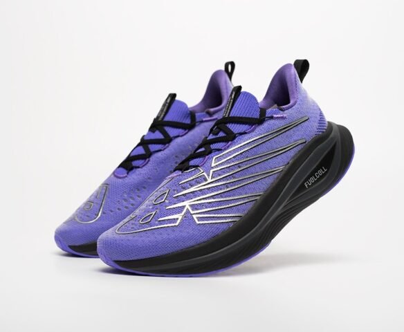 New Balance FuelCell SC Elite v3
