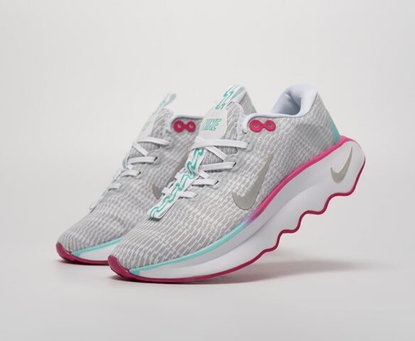 Nike Motiva grey