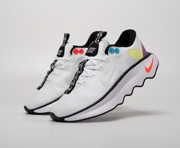 Nike Motiva светлые