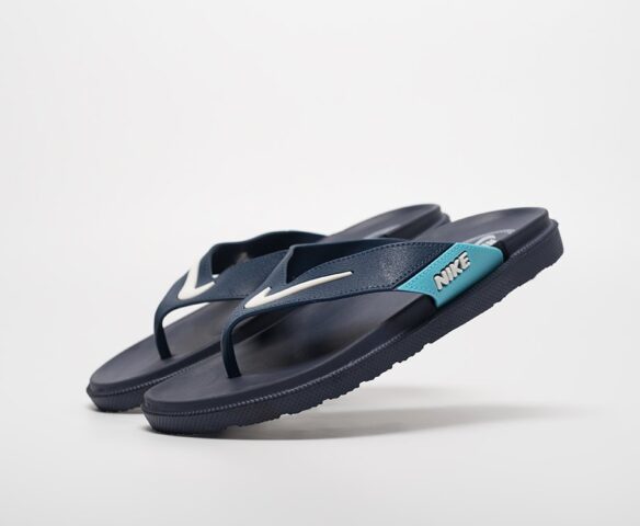 Сланцы Nike QW14