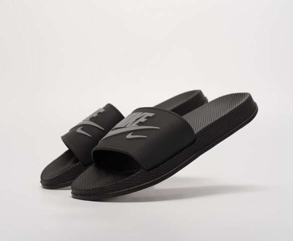 Сланцы Nike QW7