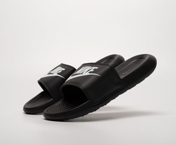 Сланцы Nike QW9