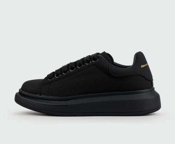 Alexander McQueen Oversize Black