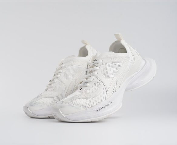 Balenciaga Circuit wmn white