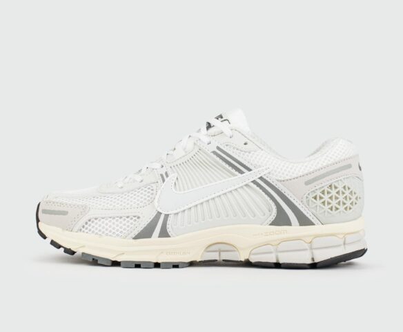 Nike Zoom Vomero 5 White Cream