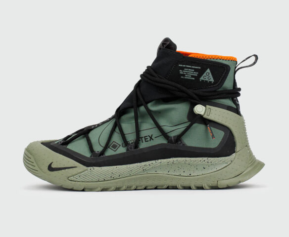 Nike ACG Terra Antarktik Green